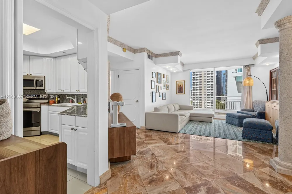 888 Brickell Key Dr #1600 Miami, FL 33131