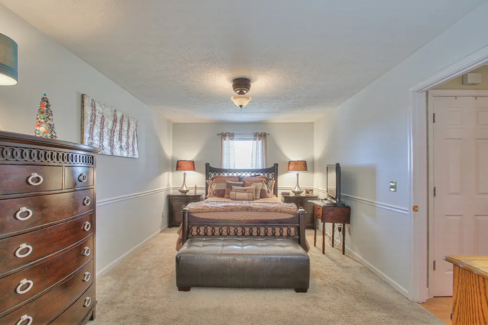 933 Lakeview Ct Gallatin, TN 37066