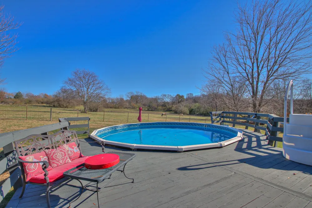 933 Lakeview Ct Gallatin, TN 37066