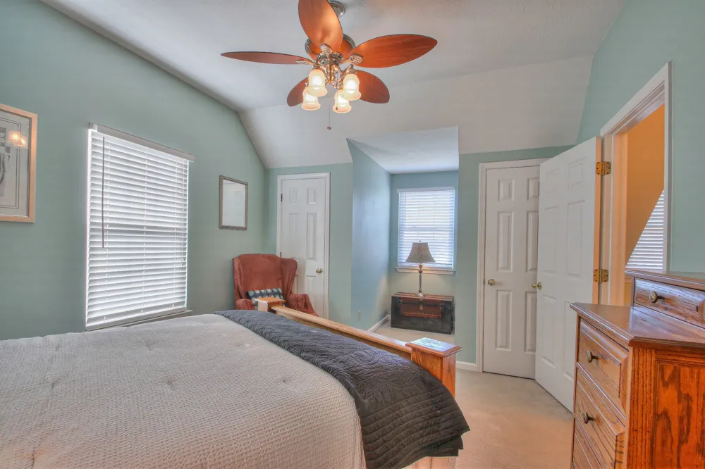 933 Lakeview Ct Gallatin, TN 37066