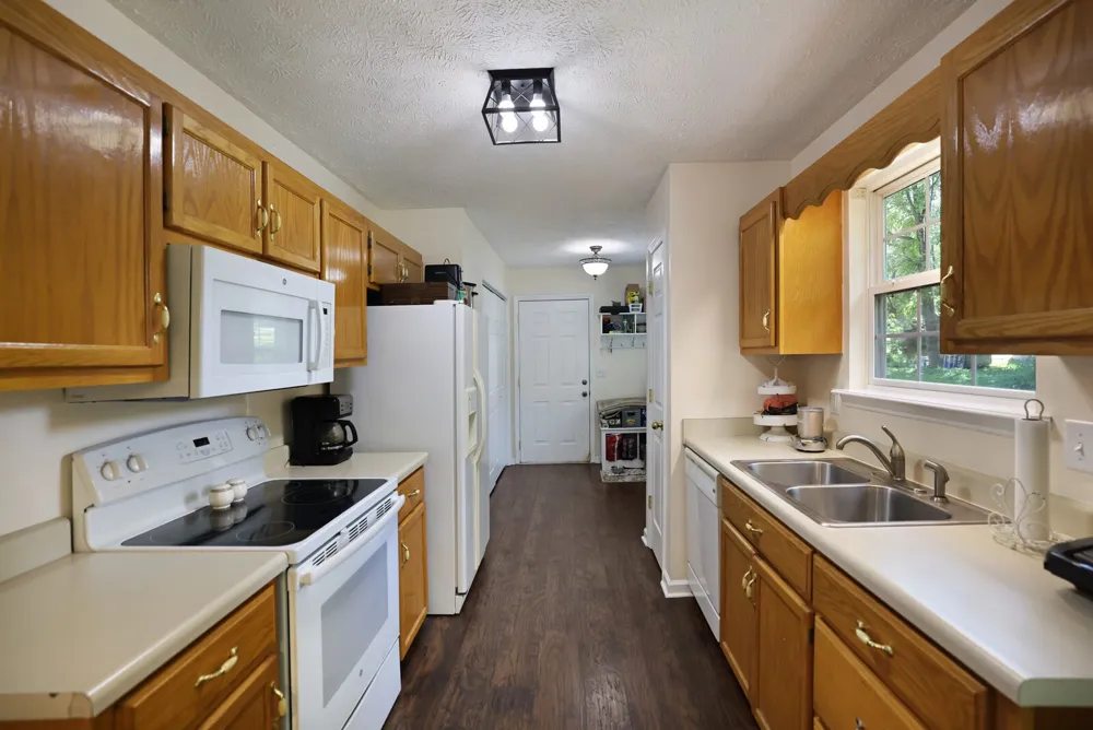 103 Betsy Ter Columbia, TN 38401