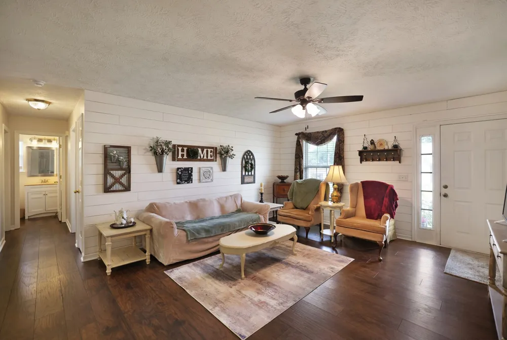 103 Betsy Ter Columbia, TN 38401