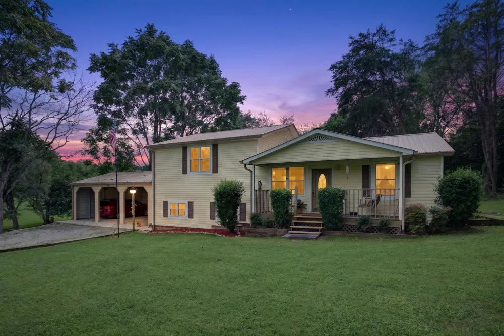 165 E Whitehall Rd Cookeville, TN 38501