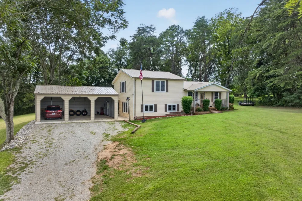 165 E Whitehall Rd Cookeville, TN 38501