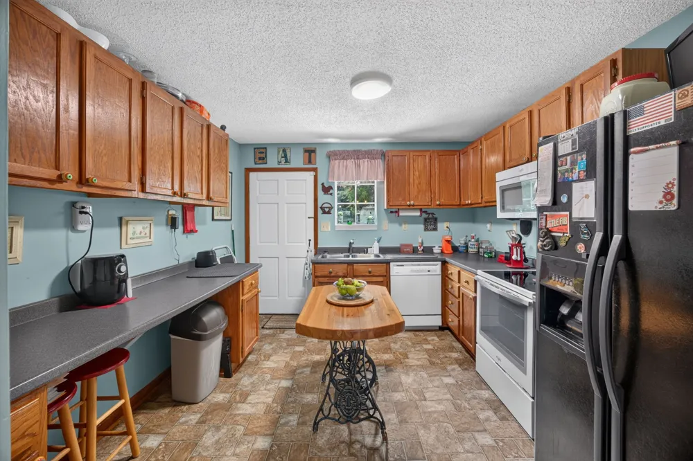 165 E Whitehall Rd Cookeville, TN 38501