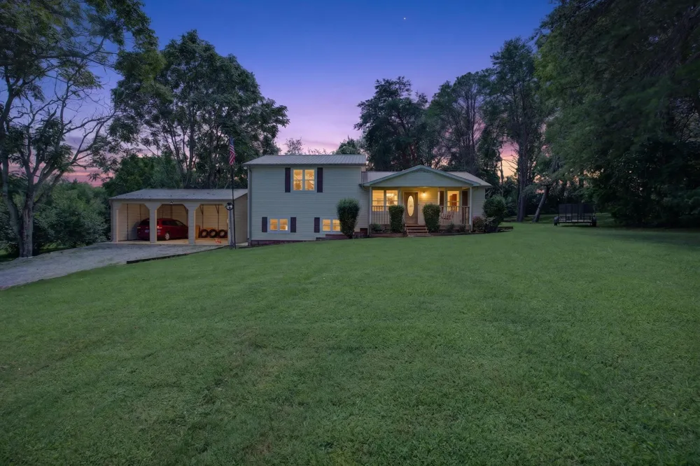 165 E Whitehall Rd Cookeville, TN 38501