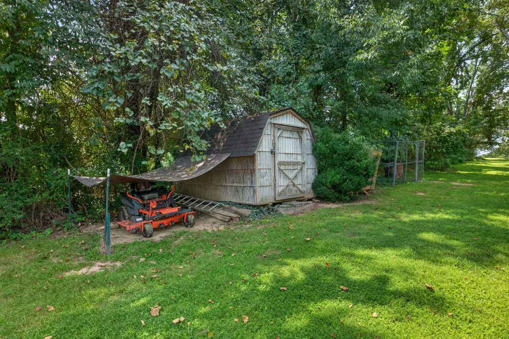 165 E Whitehall Rd Cookeville, TN 38501