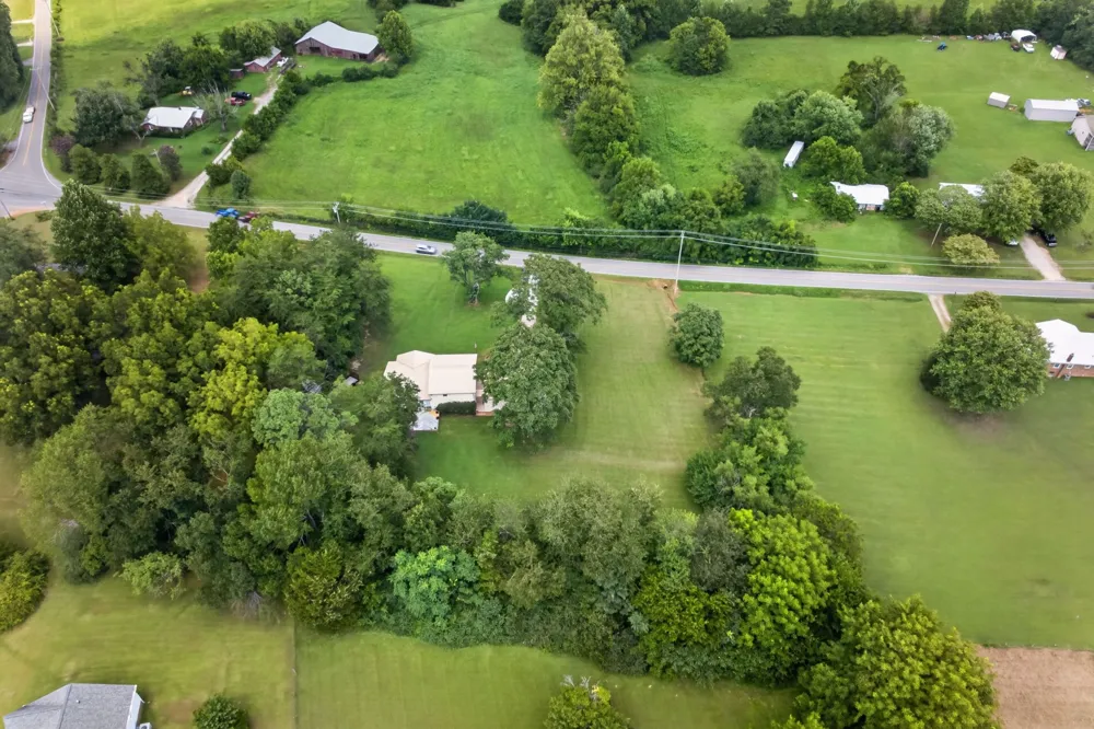 165 E Whitehall Rd Cookeville, TN 38501