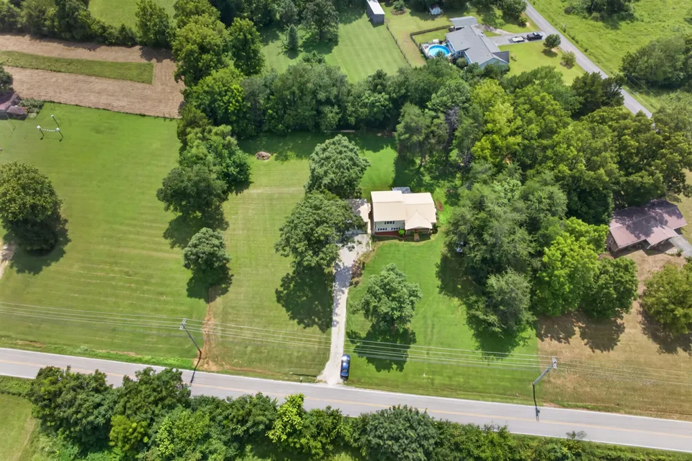 165 E Whitehall Rd Cookeville, TN 38501