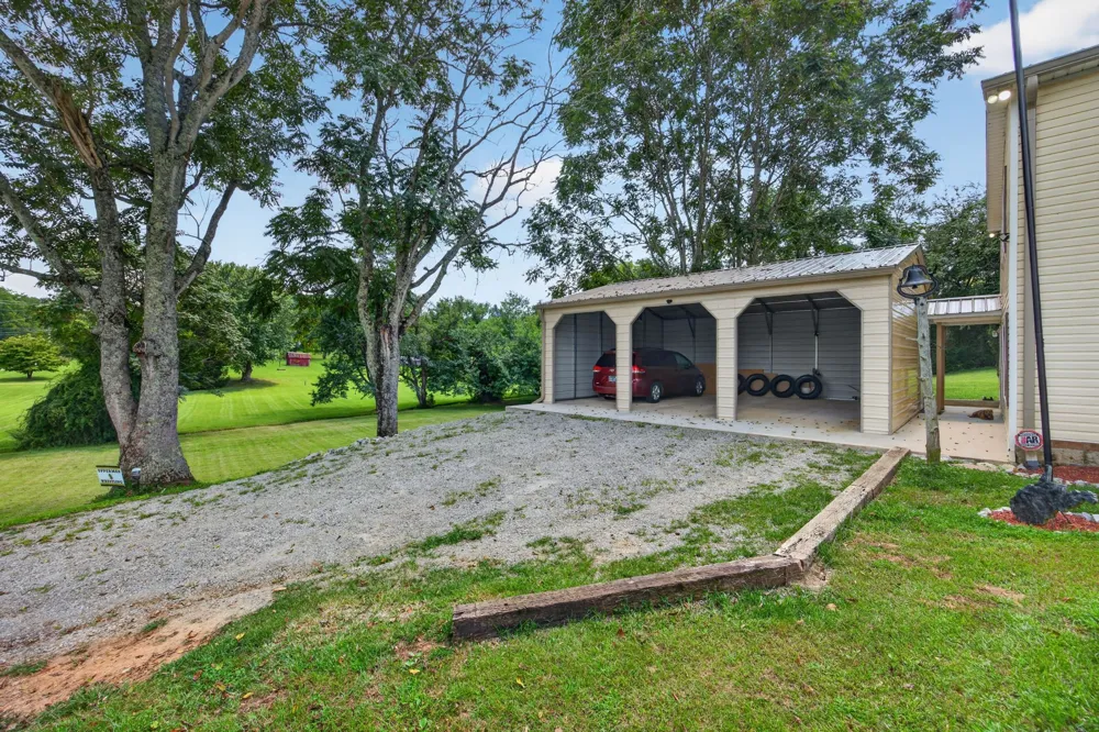 165 E Whitehall Rd Cookeville, TN 38501