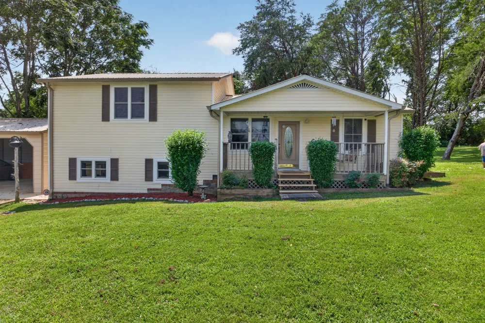 165 E Whitehall Rd Cookeville, TN 38501