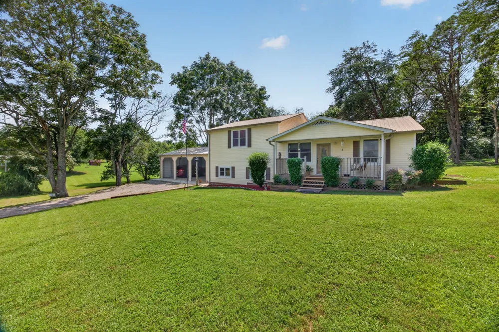 165 E Whitehall Rd Cookeville, TN 38501