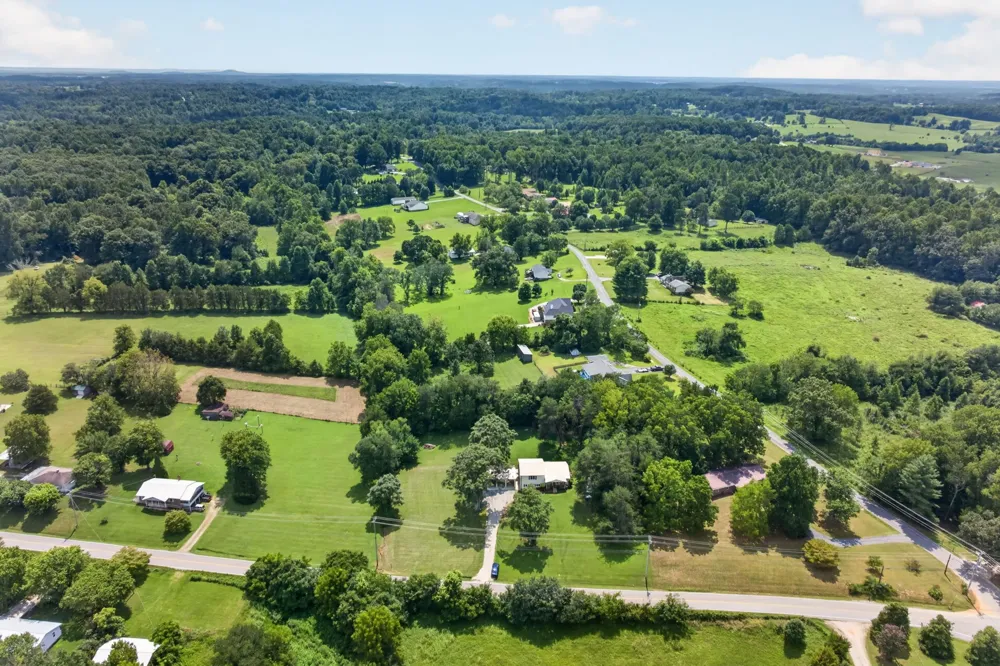 165 E Whitehall Rd Cookeville, TN 38501