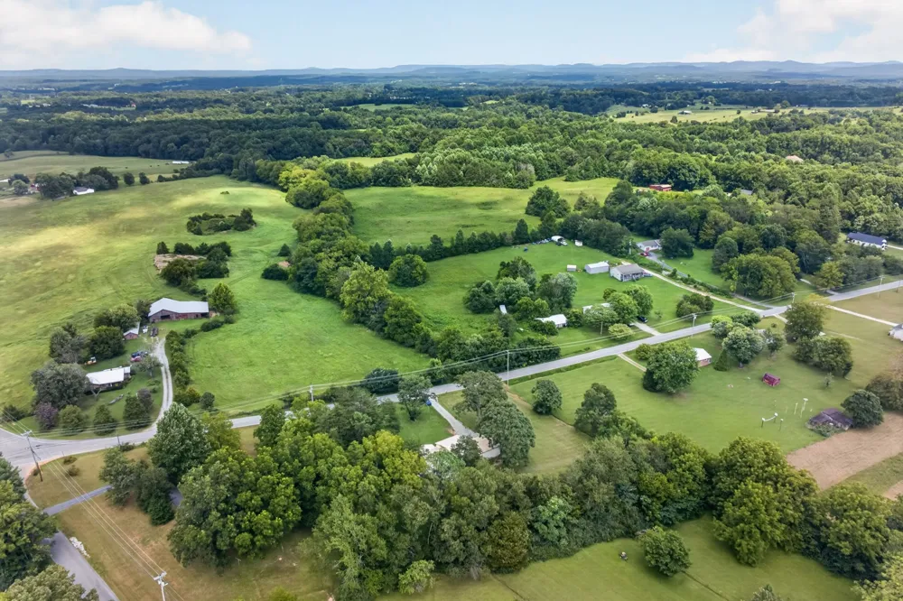 165 E Whitehall Rd Cookeville, TN 38501