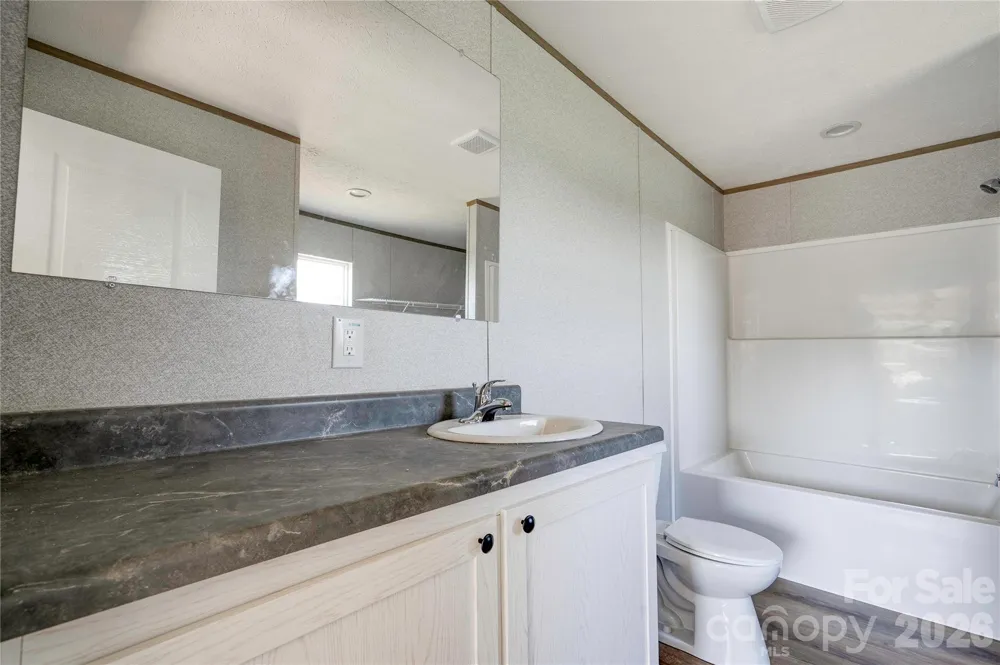 804 Eagleview Lane Lawndale, NC 28090