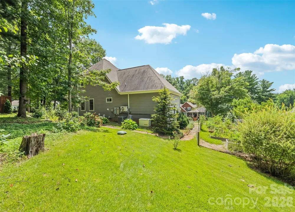 18 Forget Me Not Meadows Fairview, NC 28730