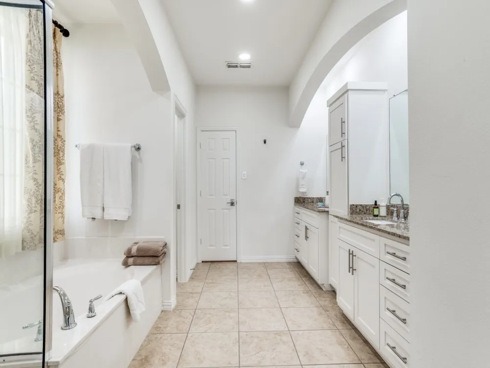 7110 Waterbury Drive Rowlett, TX 75089