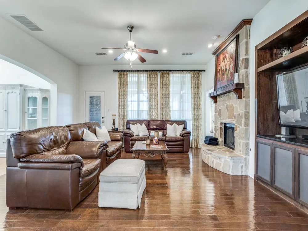 7110 Waterbury Drive Rowlett, TX 75089