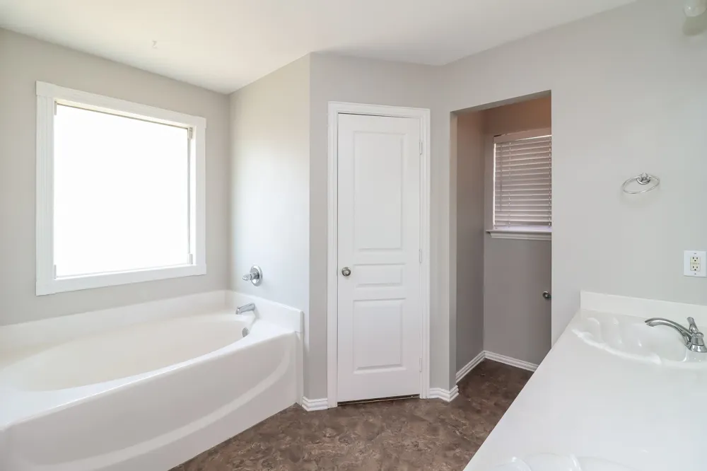 911 Joshua Drive Burleson, TX 76028