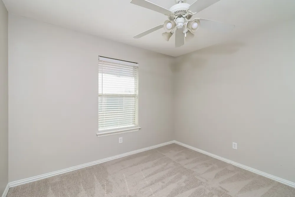 911 Joshua Drive Burleson, TX 76028