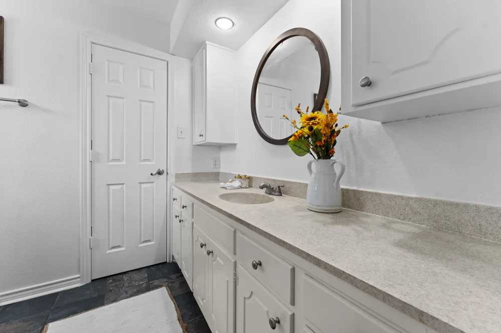 1807 Holm Oak Street Arlington, TX 76012