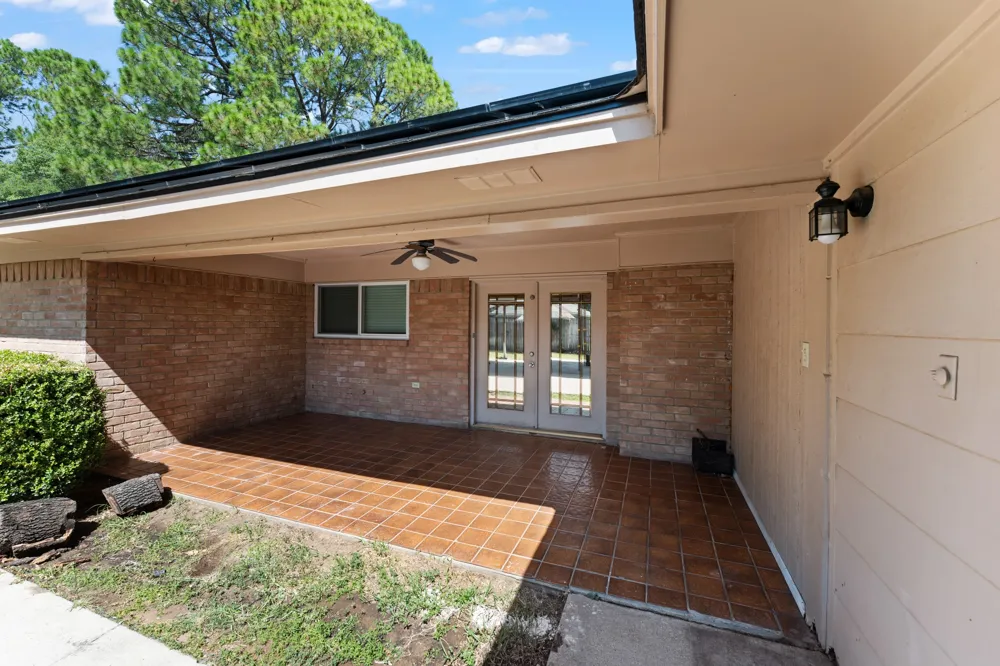 1807 Holm Oak Street Arlington, TX 76012