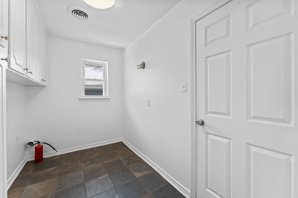 1807 Holm Oak Street Arlington, TX 76012