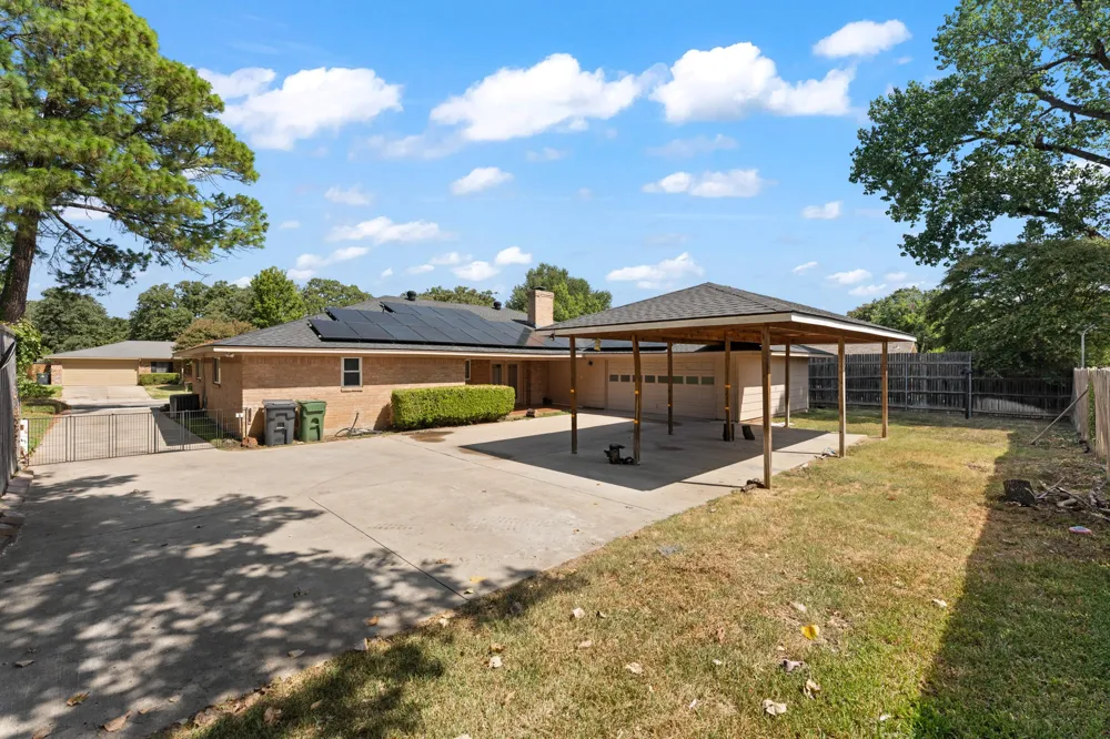 1807 Holm Oak Street Arlington, TX 76012