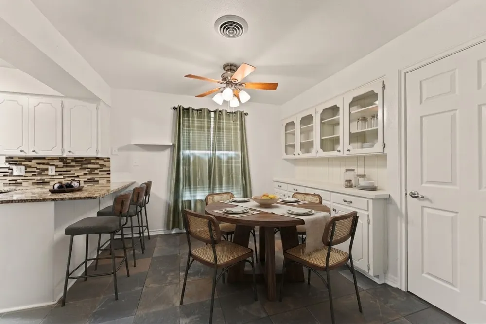1807 Holm Oak Street Arlington, TX 76012