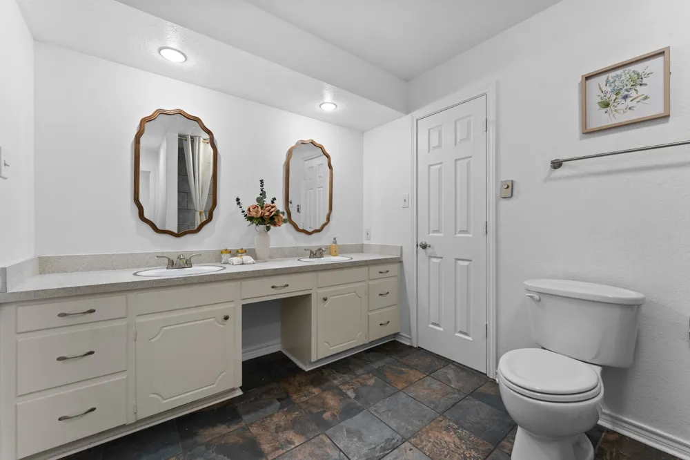 1807 Holm Oak Street Arlington, TX 76012