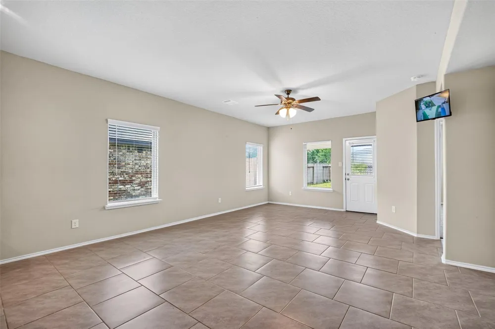 8126 Oakleaf Meadow Court Rosharon, TX 77583