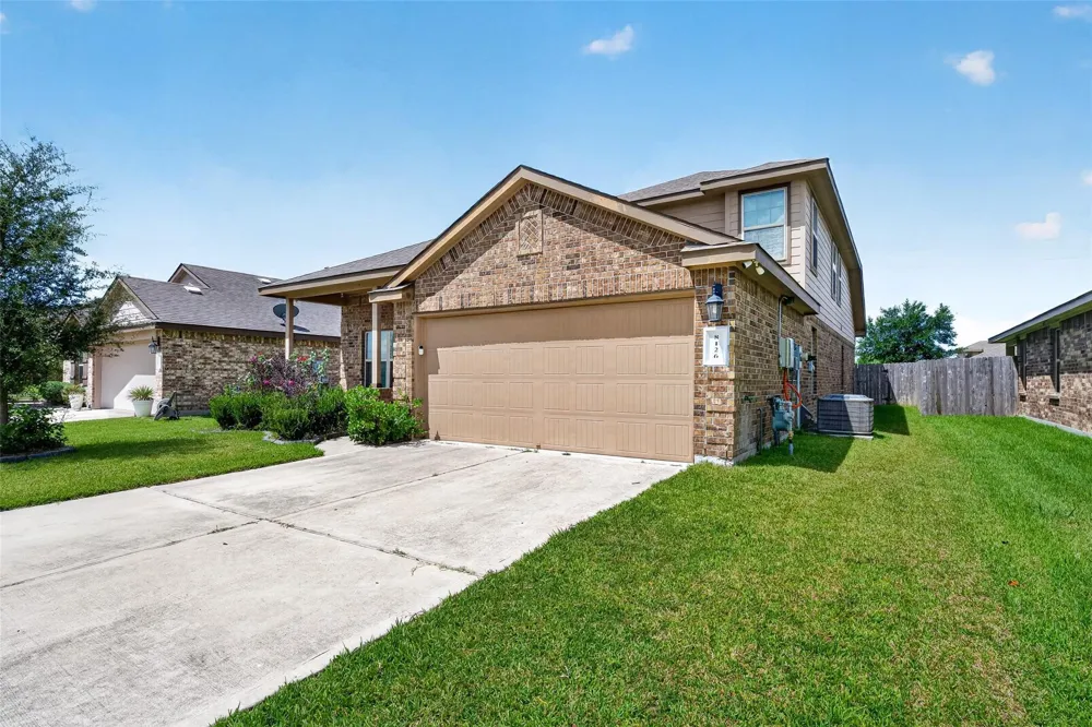 8126 Oakleaf Meadow Court Rosharon, TX 77583