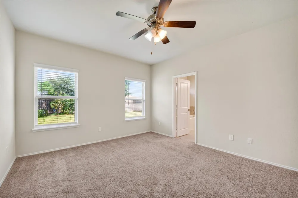 8126 Oakleaf Meadow Court Rosharon, TX 77583