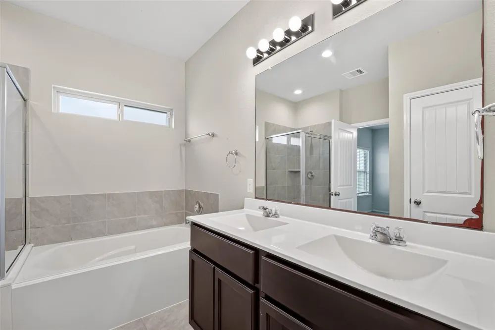 8126 Oakleaf Meadow Court Rosharon, TX 77583
