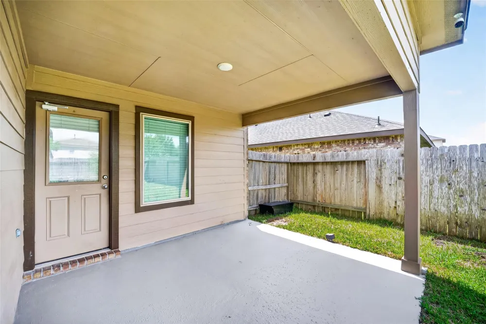 8126 Oakleaf Meadow Court Rosharon, TX 77583