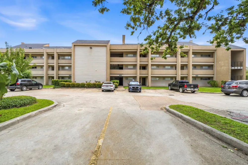 12600 Melville Drive #102A Montgomery, TX 77356