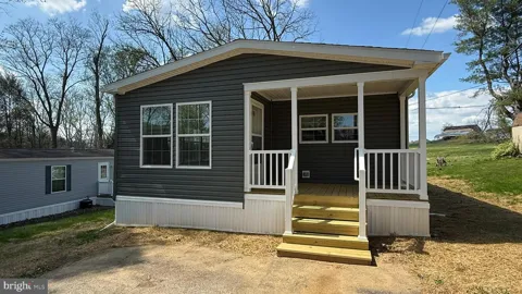 11 DOGWOOD DRIVE