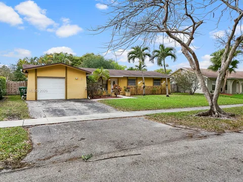 5009 SW 104th Ave