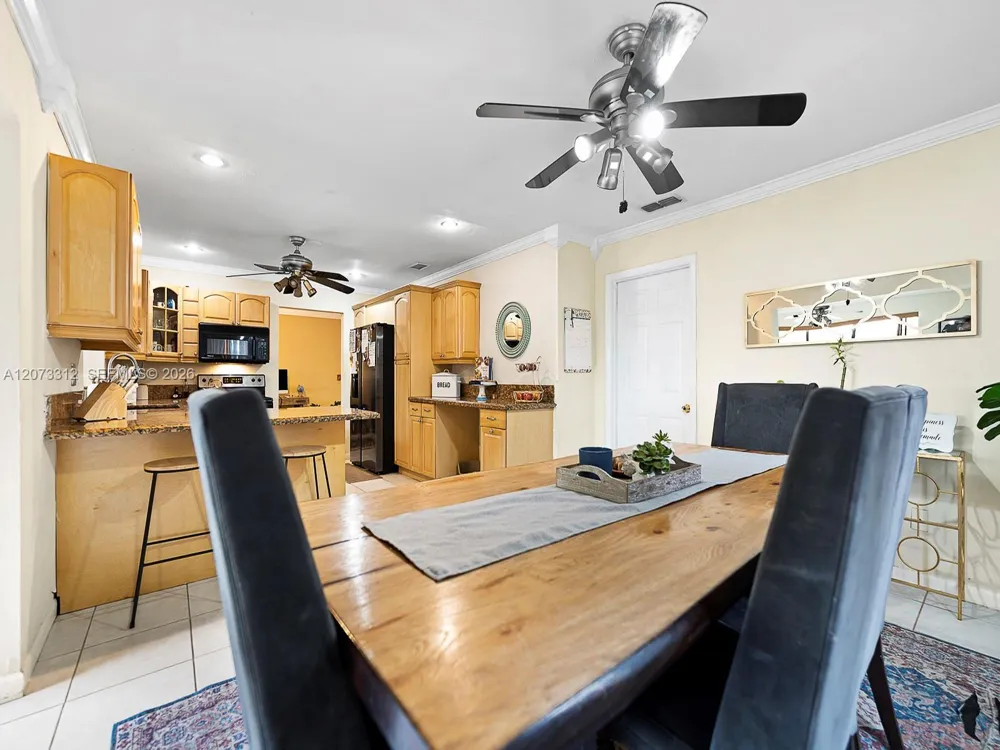 5009 SW 104th Ave Cooper City, FL 33328