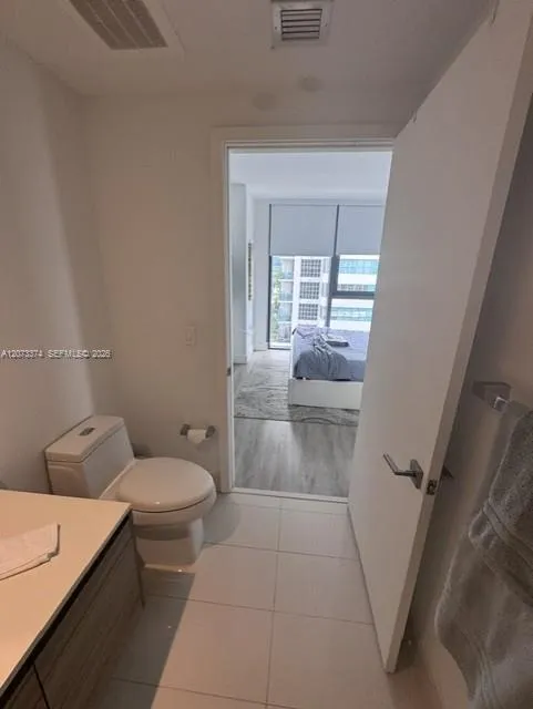 121 NE 34th St #1001 Miami, FL 33137