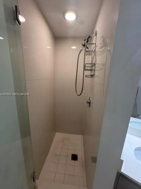 121 NE 34th St #1001 Miami, FL 33137