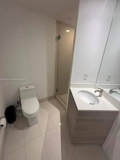 121 NE 34th St #1001 Miami, FL 33137