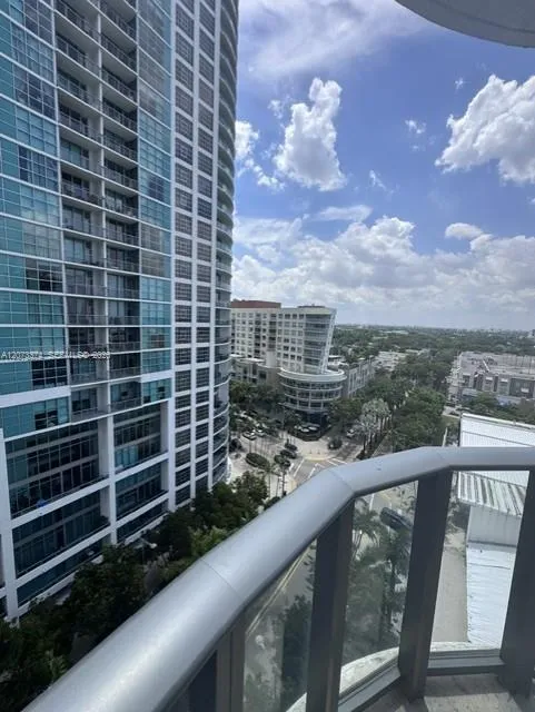121 NE 34th St #1001 Miami, FL 33137