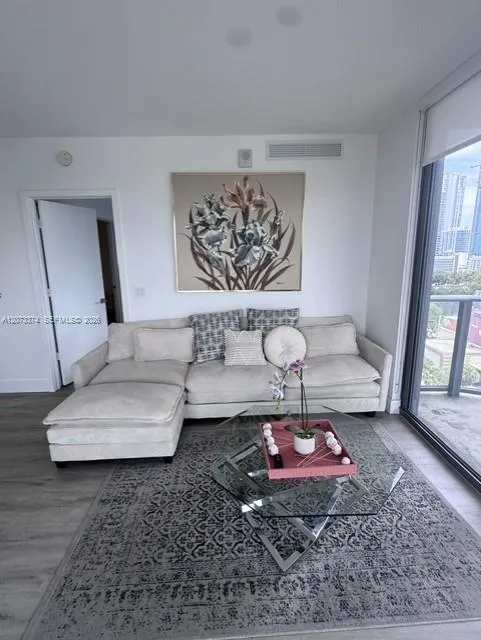 121 NE 34th St #1001 Miami, FL 33137