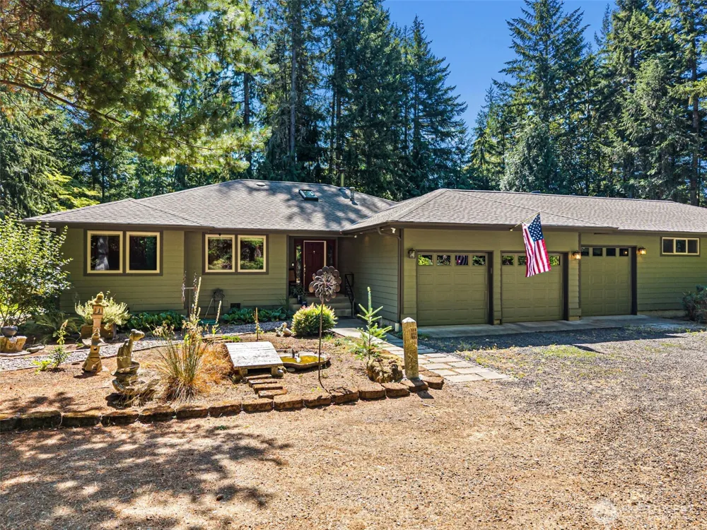 4881 Lone Bear Lane SW Port Orchard, WA 98367