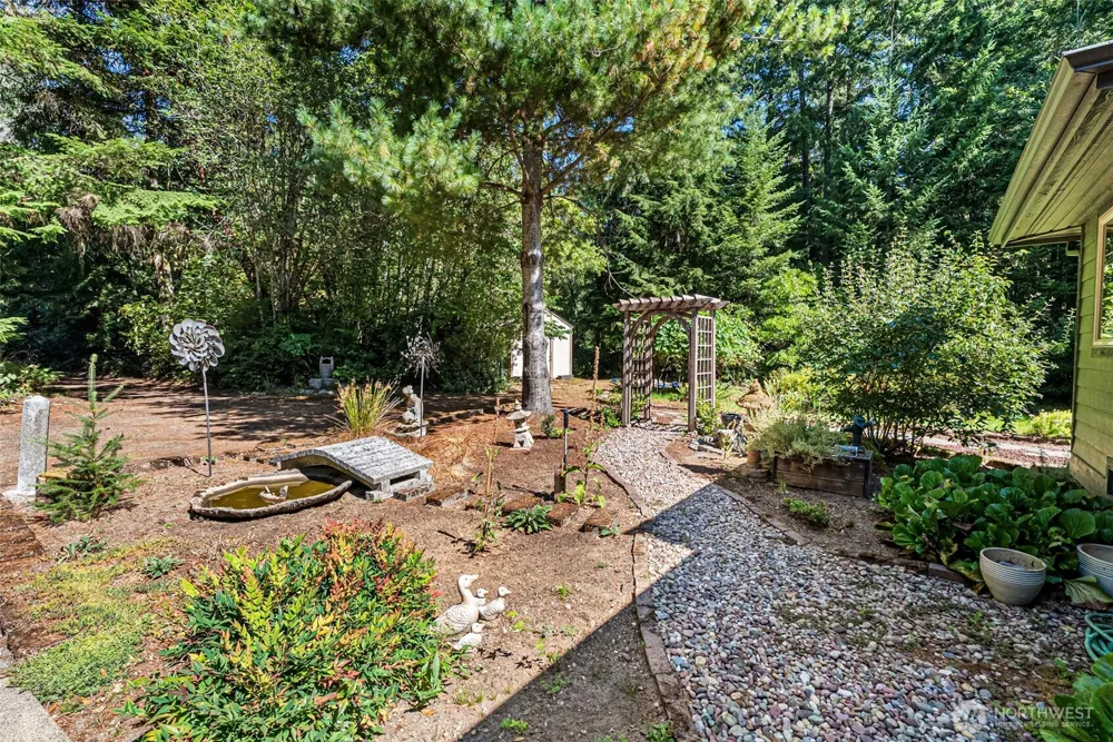 4881 Lone Bear Lane SW Port Orchard, WA 98367