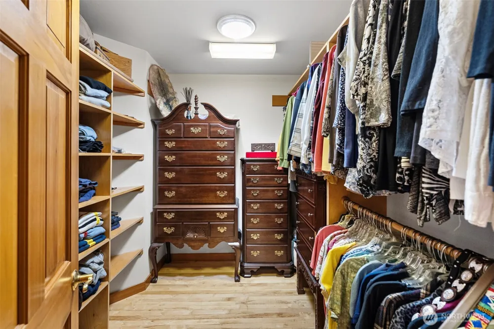 4881 Lone Bear Lane SW Port Orchard, WA 98367