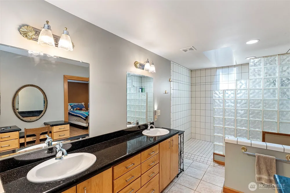 4881 Lone Bear Lane SW Port Orchard, WA 98367