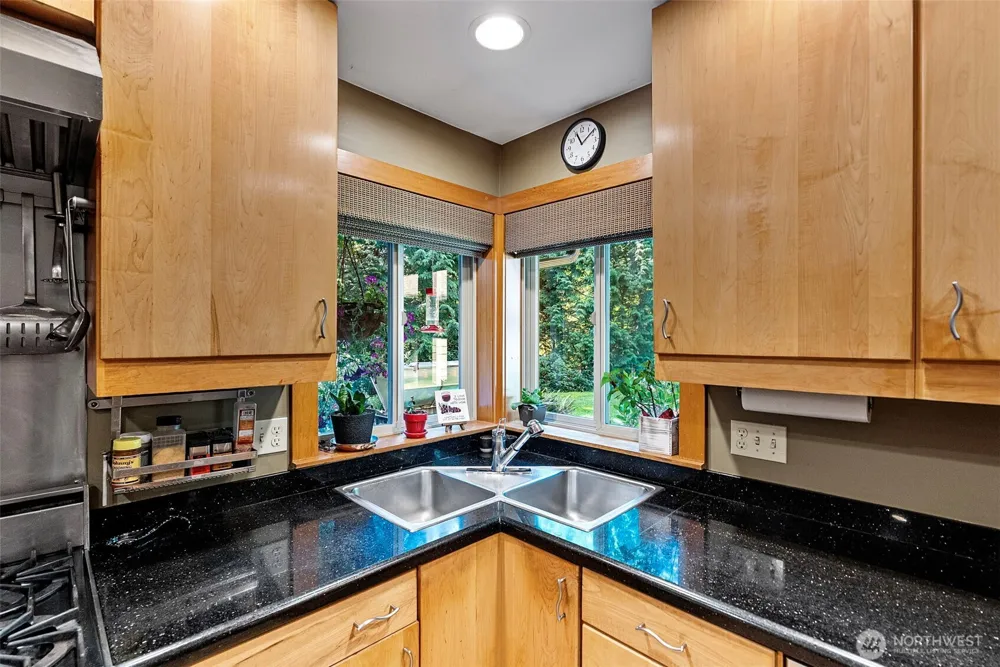 4881 Lone Bear Lane SW Port Orchard, WA 98367