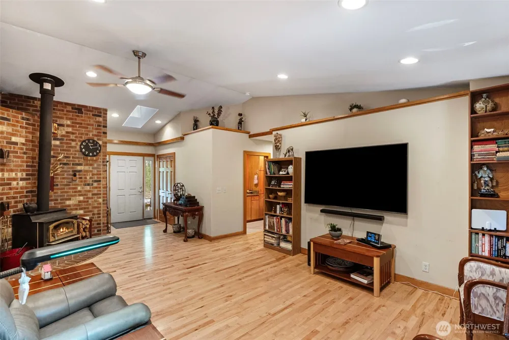 4881 Lone Bear Lane SW Port Orchard, WA 98367